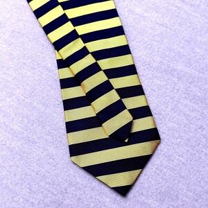 VTG Brooks Brothers Repp Tie Mens One Size Navy Gold Stripe Classic Preppy